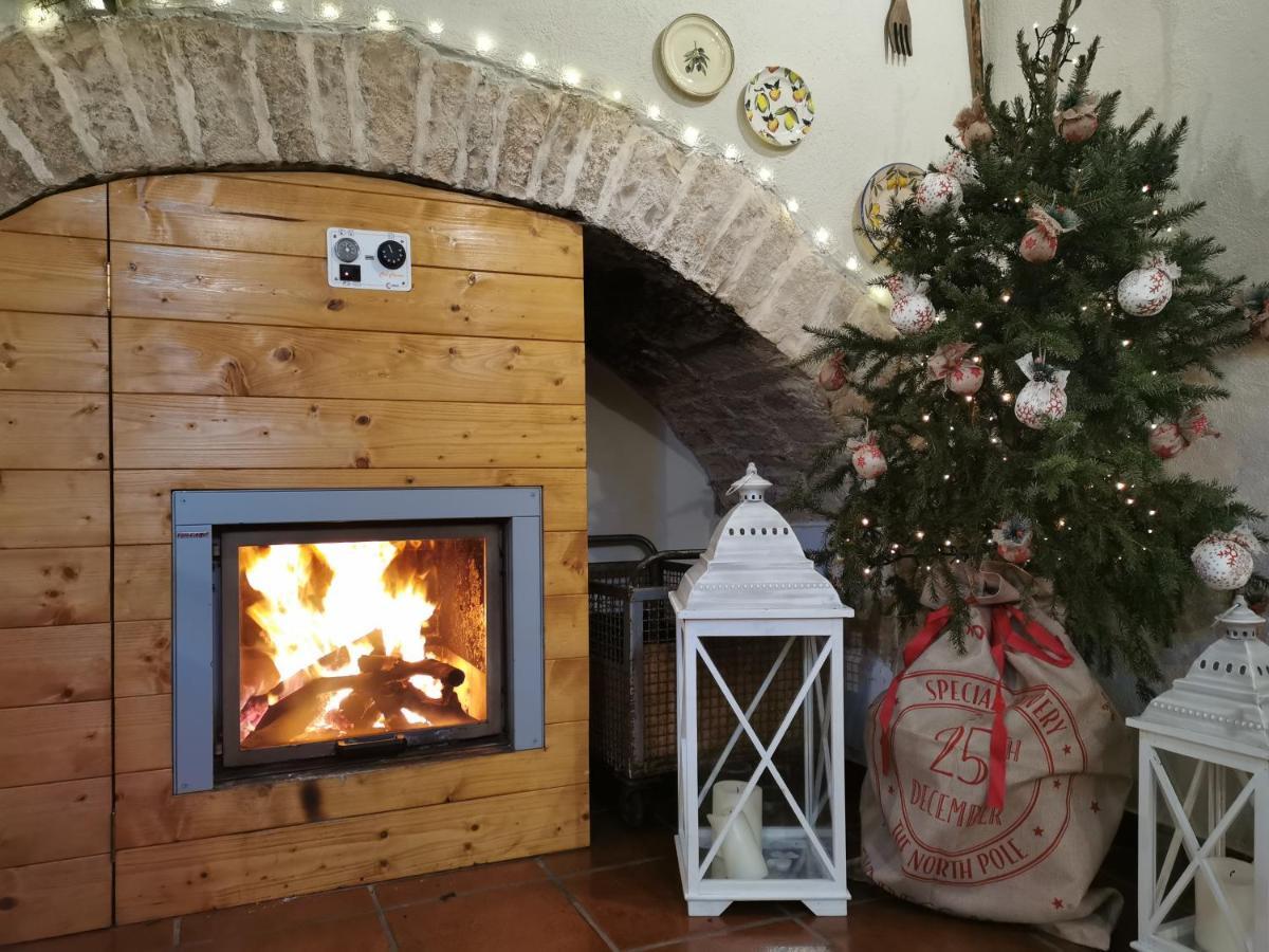 Masseria Tarantini Кастел дел Монте Екстериор снимка